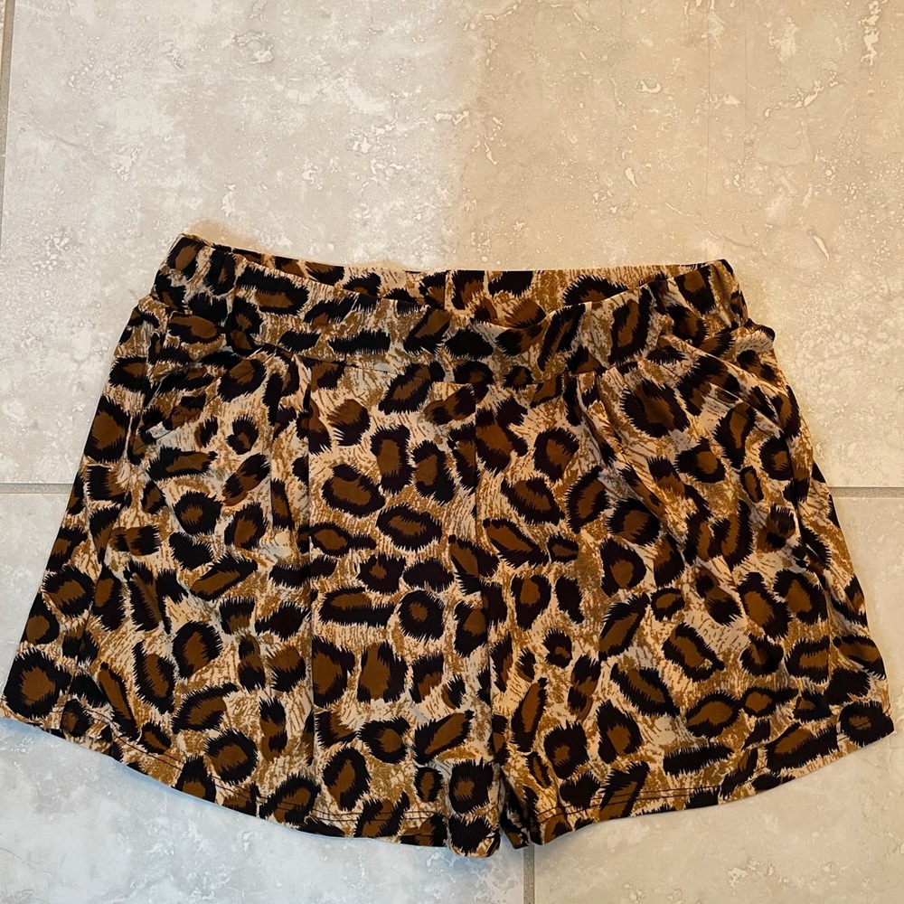 Pink USA leopard shorts